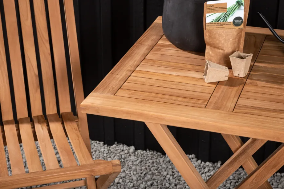 Kenya ristkülikukujuline kokkupandav tiigipuust aiamööbli komplekt – laud 70×70 cm ja kaks tooli, GR22794 – 9