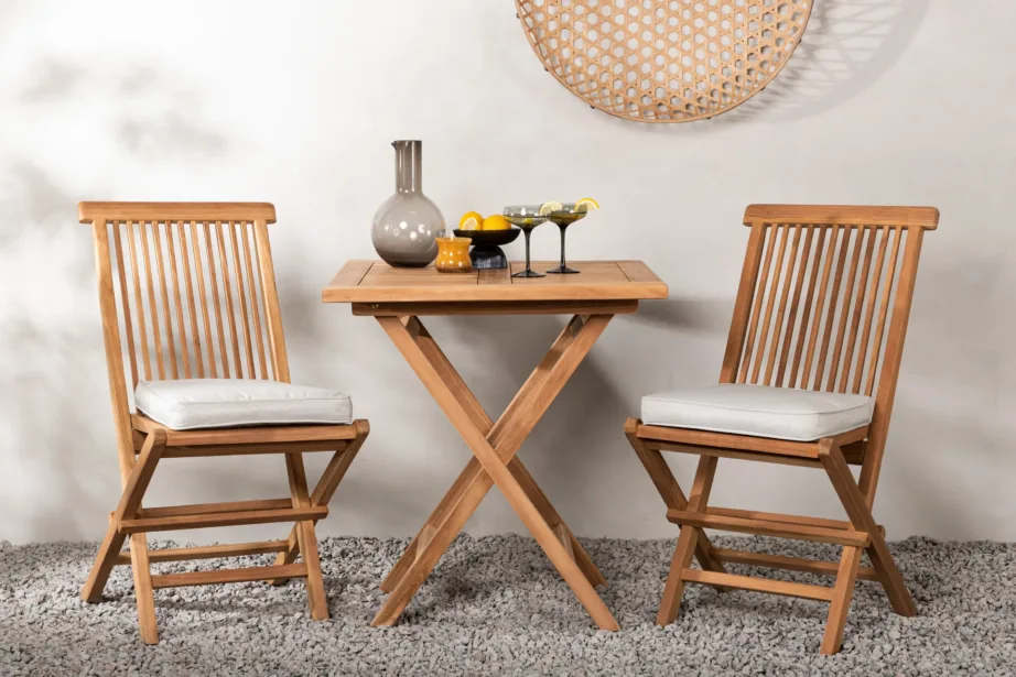 Kenya ristkülikukujuline tiikpuust aiamööbli komplekt (kokkupandavad toolid, padjad kaasas, laud 70×70 cm), GR22810 – 8