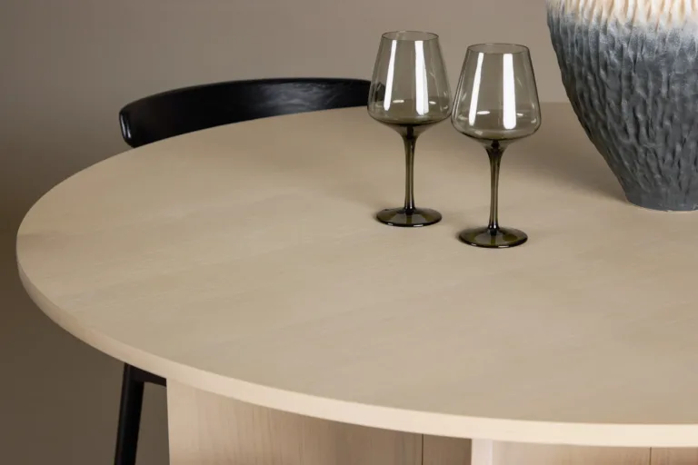 Ümmargune söögikomplekt valge laua ja beežide toolidega Tyresö & Ven (ø120 cm, valge peits, must raam) - GR24632