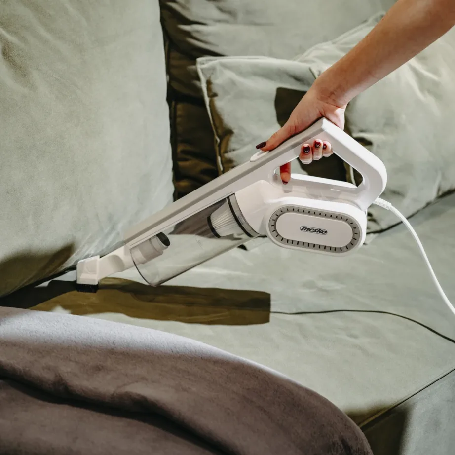 Adler MS 7058 valge vertikaalne tolmuimeja konteineriga, 400 W, 8,35 m tööraadius – 3