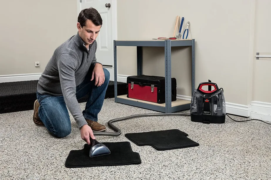 Bissell MultiClean Spot & Stain 4720M must/punane käsi-plekieemaldaja veepaagiga – 9