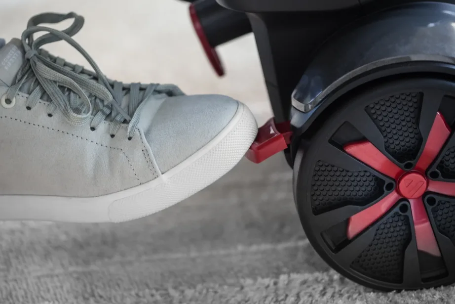 Bissell ProHeat 2x Revolution punane/titaan vaibapesur 800 W 3,7 L 32 cm – 19