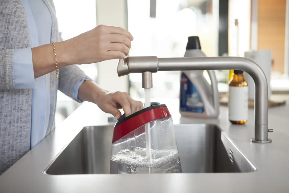 Bissell ProHeat 2x Revolution punane/titaan vaibapesur 800 W 3,7 L 32 cm – 2