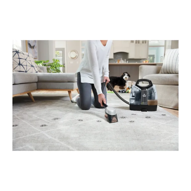 Polstri puhastamine Bissell SpotClean Pet Plus tolmuimejaga