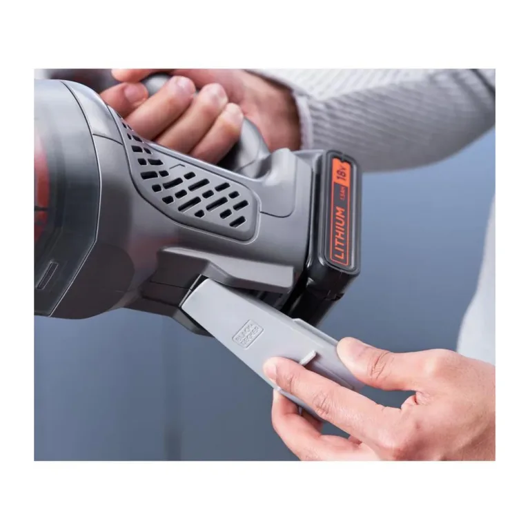 BLACK+DECKER juhtmevaba käsitolmuimeja 18v aku vahetus