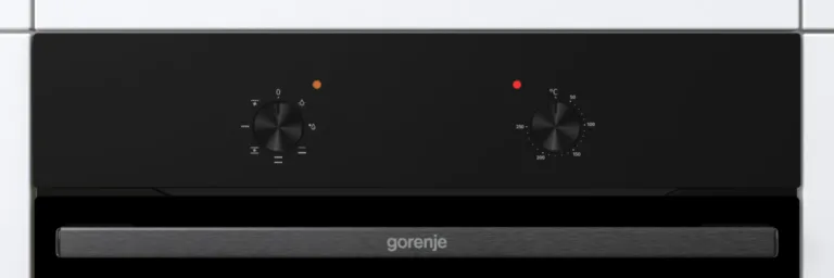 Gorenje BO6615E01B ahju sisemus valgustuse ja restidega