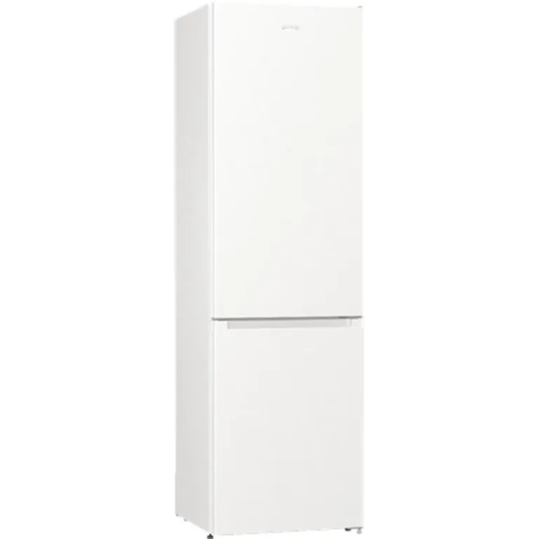 Avatud Gorenje külmik, kõik sahtlid ja riiulid nähtavad