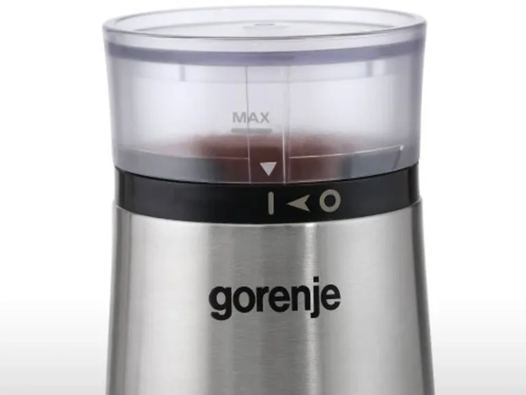 Gorenje roostevabast terasest kohviveski detailvaade