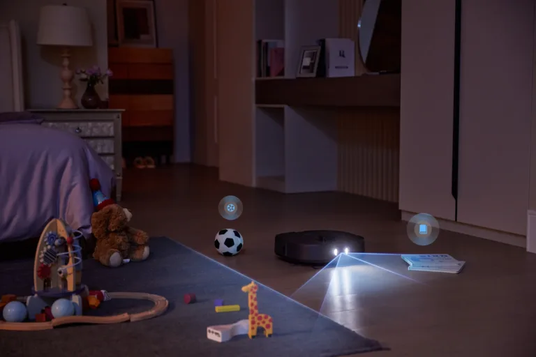 Midea V15 laadimisjaama veepaagi lõige elutoas