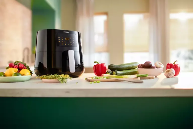 Philips Airfryer XL must vaade ülalt avatud korviga