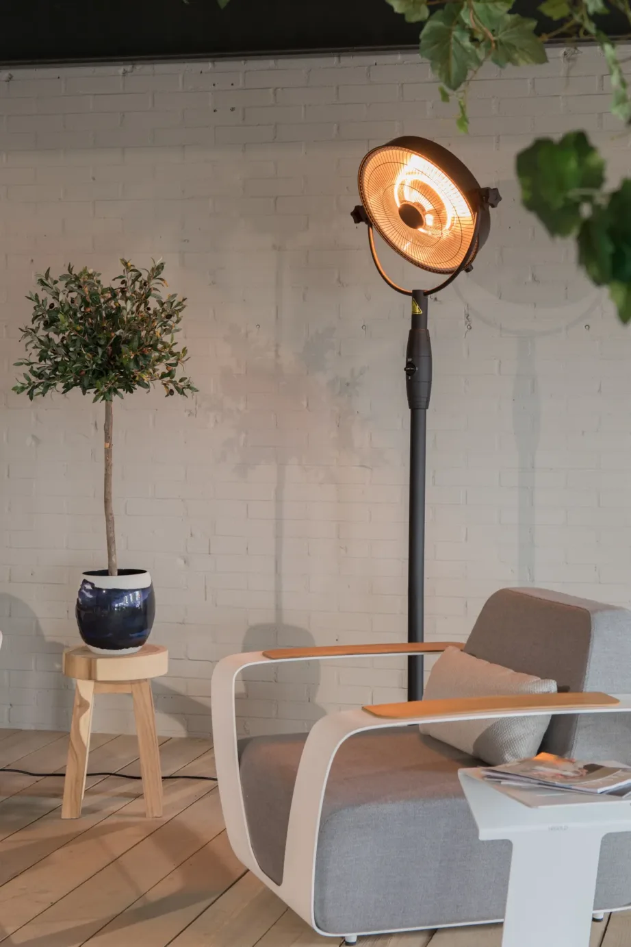 SUNRED RSS16 Retro Bright Standing 2100 W must IP54 halogeen-infrapuna soojendi – 5