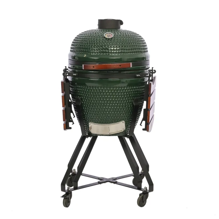 Grill keskjoonduatud eestvaates, valge taust, symmeetriline, kõik detailid selged, väga hea peapilt.