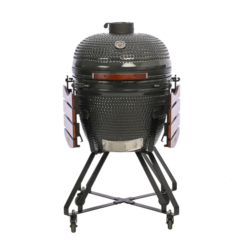 Otse eest, grill suletud, idealne keskjoondus ja valge taust. Produkt ideaalne sümmeetrias, kõik põhiosad nähtavad. Sobib väga hästi peapildiks.