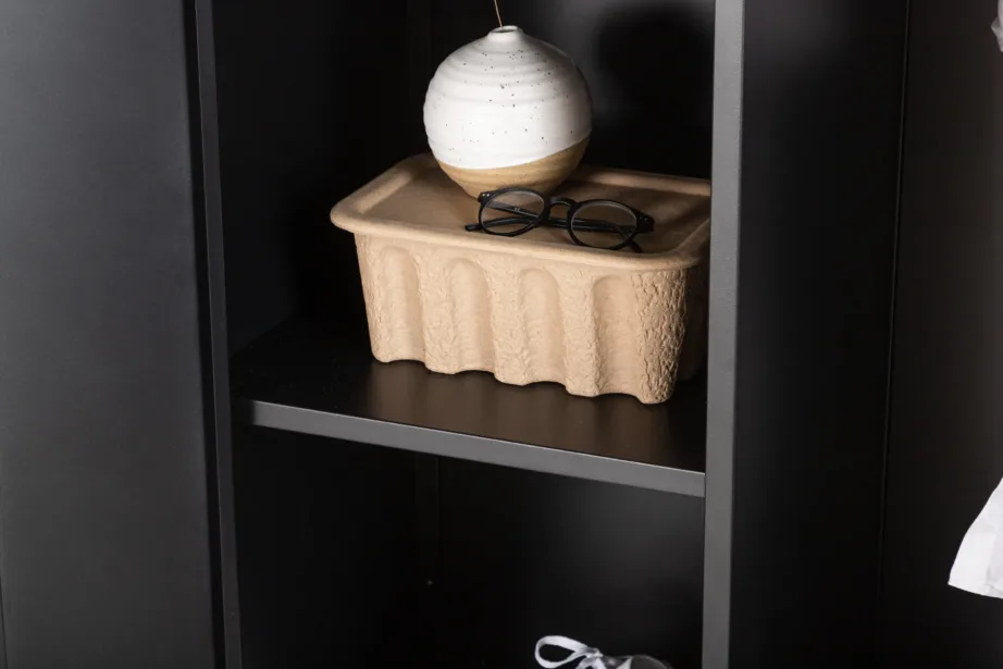 Kõrge mustast metallist riidekapp Piring (4 riiulit, riidepuude osa), 15622-208 – 13