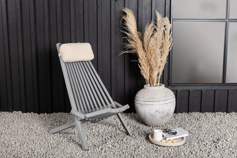 Akaatsiapuidust lounge-tugitool Asta, tumehall, kaelapadjaga, 2104-077 – 8