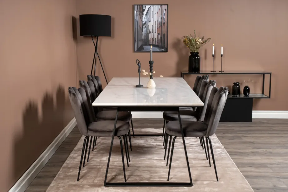 Valgest marmorist Estelle söögilaud mustade jalgadega ja hallid sametist Limhamni toolid, GR19240 – 5
