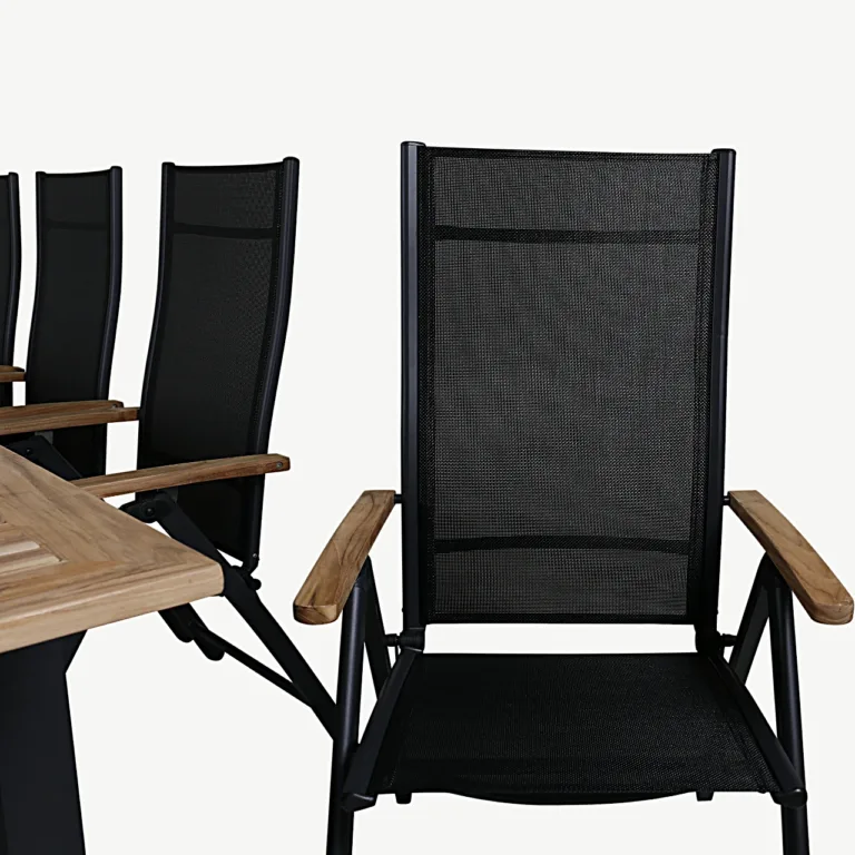 Pikendatav tiigipuust aialaua komplekt Panama musta alumiiniumraami ja kokkupandavate toolidega (220–324x100 cm) - GR21749