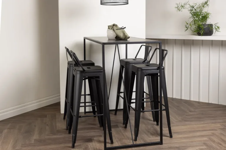 Mustast metallist baarilaua ja baaritoolide komplekt Brea (neljale, MDF-plaadiga laud) - GR23246