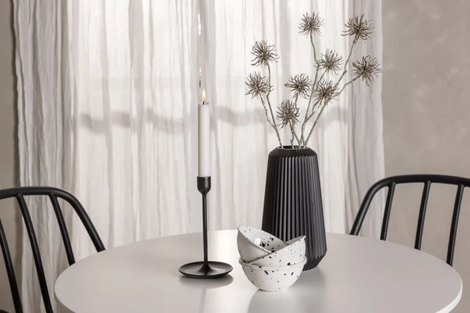 Valge ümmarguse Hamden söögilauakomplekt mustade Dyrön toolidega (4 tk), GR23445 – 10