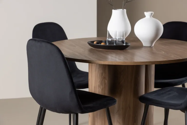 Ümmargune söögilauakomplekt Olivia pruun MDF laud ja mustad velvetkattega Polar toolid (110 cm) - GR24466