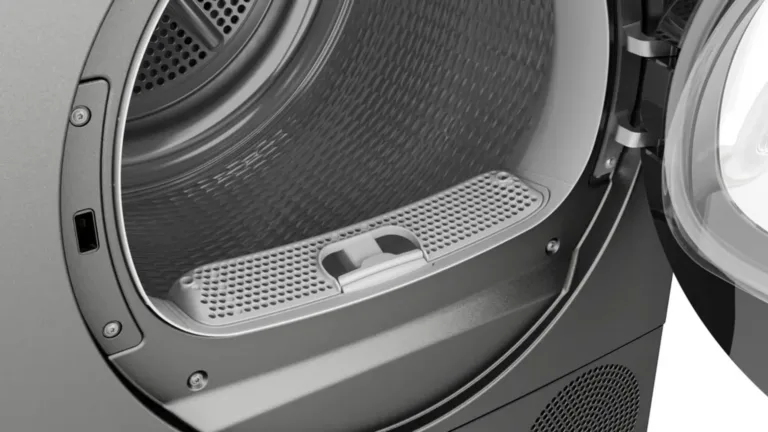 Bosch soojuspumbaga kuivati 9 kg esivaade hall