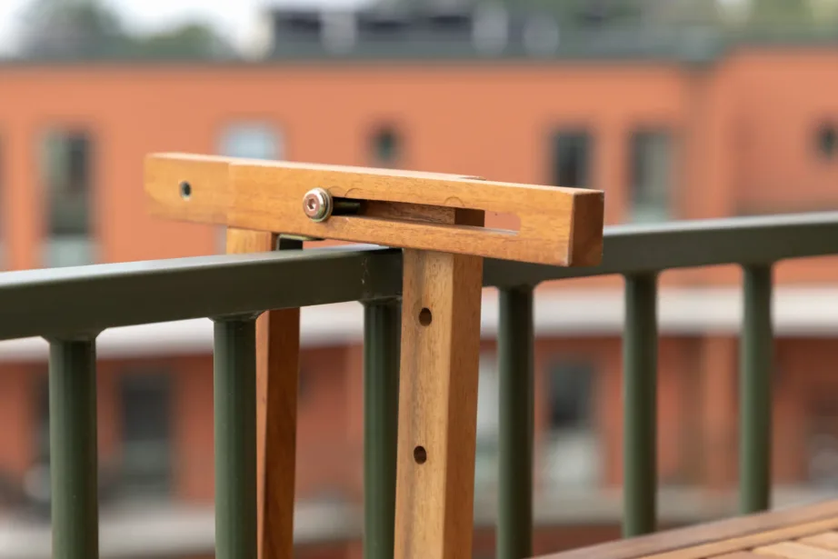 Kokkupandav akaatsiapuidust rõdulaud Marion, naturaalne viimistlus, 2070-075 – 8