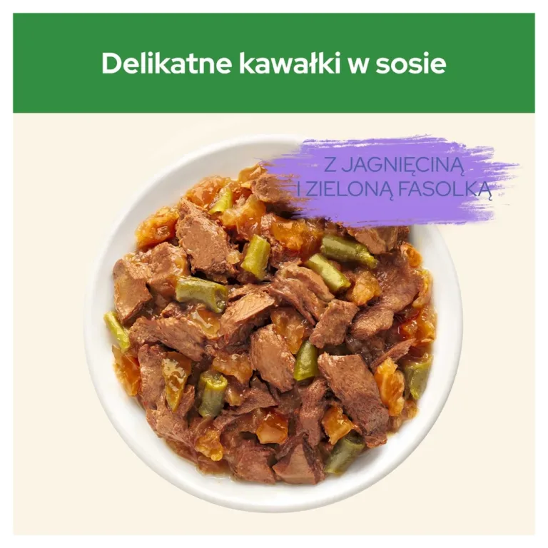 Lambalihaga ja rohelise ubaga kassitoidu tükid kausis