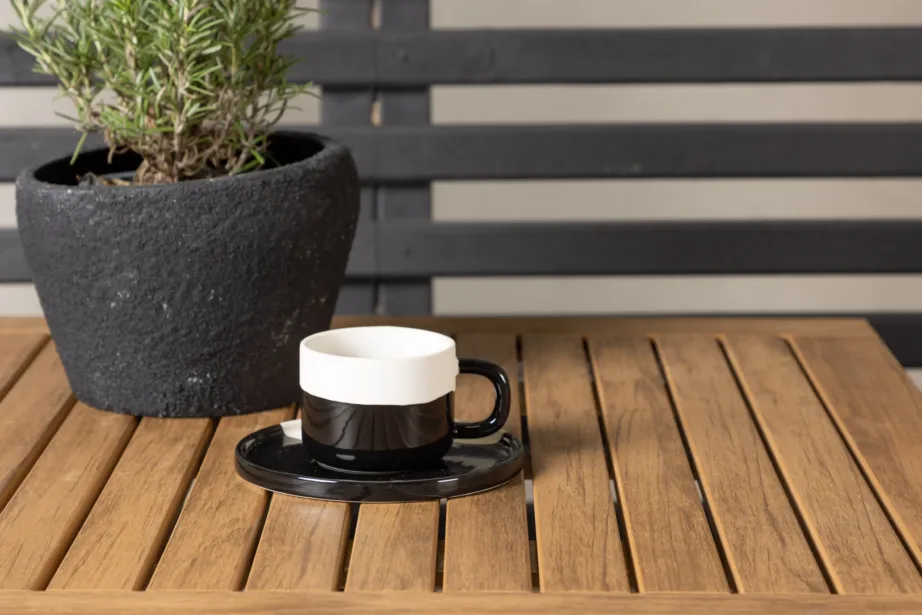 Diego ristkülikukujuline aiakomplekt, pruunist puitplastkomposiidist laud ja rohelised terastoolid, GR23400 – 10