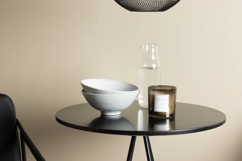 Baarikomplekt Bistro – must ümmargune laud ja terasest baaritoolid Tvist (teras, MDF, PU), GR23687 – 10