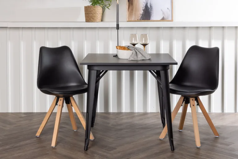 Must söögikomplekt Tempe laua ja Zeno toolidega (80 x 80 cm, MDF, kasejalad) - GR23901