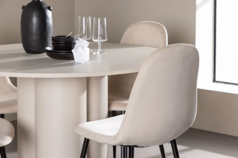 Ümmargune söögilauakomplekt Olivia lauaga ja beežide samettoolidega Polar (4 tk), MDF - GR24444