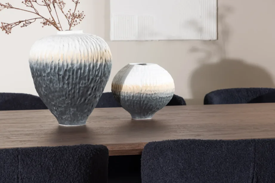 Mokka viimistlusega MDF-söögilaud Olivia ja musta bukleekattega söögitool Modesto, GR24528 – 10