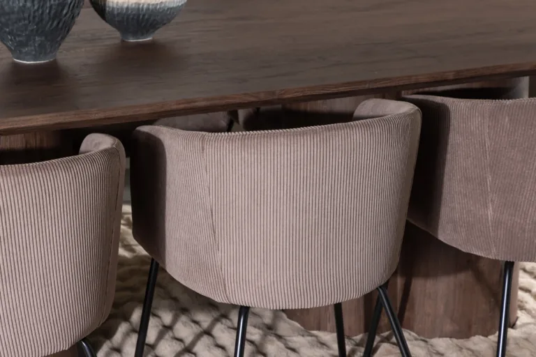 Mokka toonis MDF söögilaud Olivia ja pruunid polüesterkordrüü toolid Berit, mustad metalljalad (210 × 100 cm) - GR24618