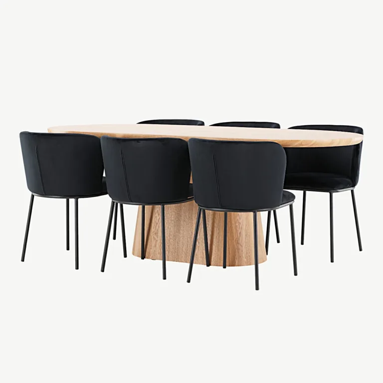 Ovaalne söögilauakomplekt Stjärnö (looduslik MDF) ja mustad sametist söögitoolid Edina - GR24713