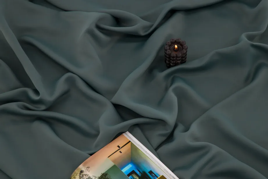 Evelyni sinakasroheline pimendav polüesterkardin, 135×240 cm, mitme kinnitusviisiga, 2 tk komplektis, 15929-907 – 2