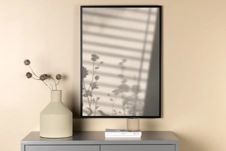 Lillevarjude seinaposter Flower Shadow, 21 × 30 cm, valge taust - 60048-001