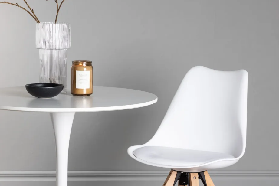 Hamdeni ümmargune valge söögilauakomplekt Zeno valgete toolidega, GR23919 – 9