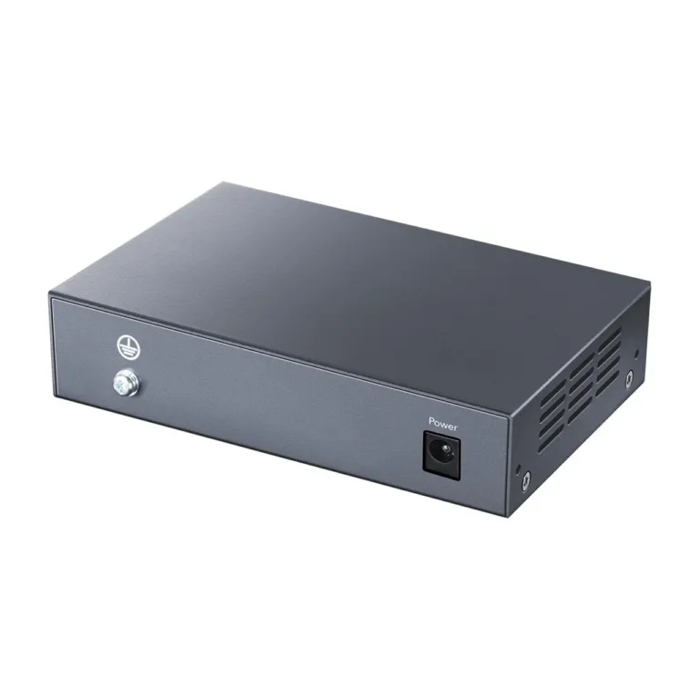 Cudy R700 119x85x28 mm hall metallist gigabit multi-wan VPN-ruuter, 1xWAN, 3xLAN, DRAM 128 MB, 16 MB välkmälu, tulemüüriga
