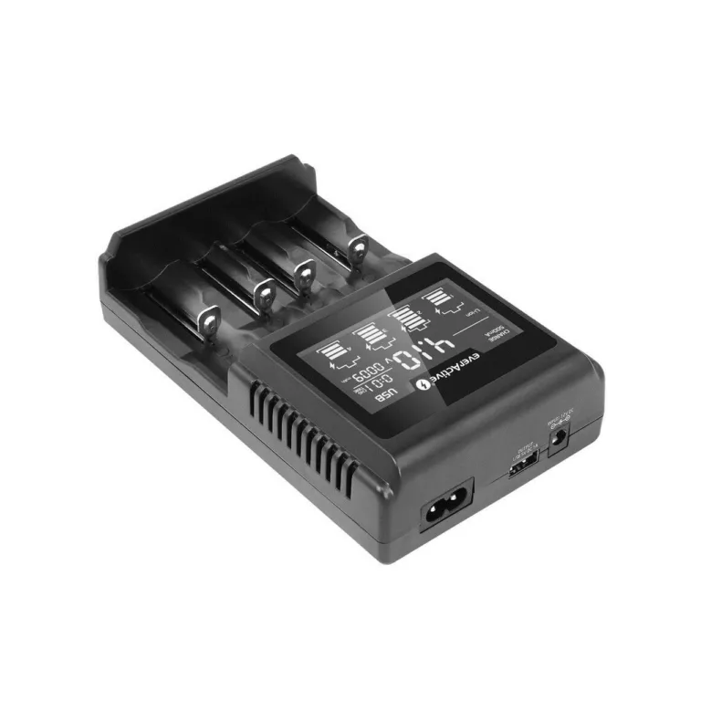 everActive UC-4000 must 4-pesaline Li-Ion AA/AAA/C/D akulaadija, 100–240 V sisend, toiteadapteriga