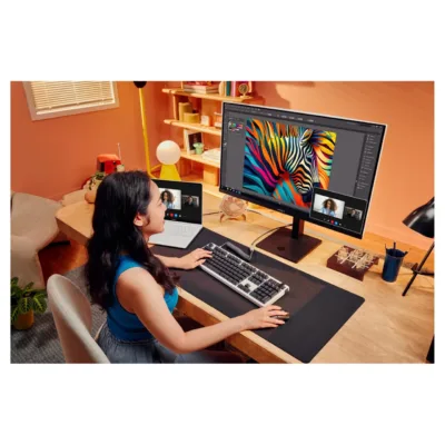 HP OMEN Transcend 9R181E9#ABB 31,5" 4K UHD OLED 240Hz mängumonitor, FreeSync Premium Pro, KVM, valge