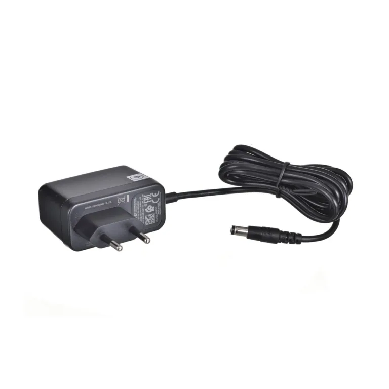 Huawei B311-221 valge 4G LTE WiFi ruuter 150 Mbps, 1x Gigabit LAN, SIM-pesaga, 181x126x36 mm