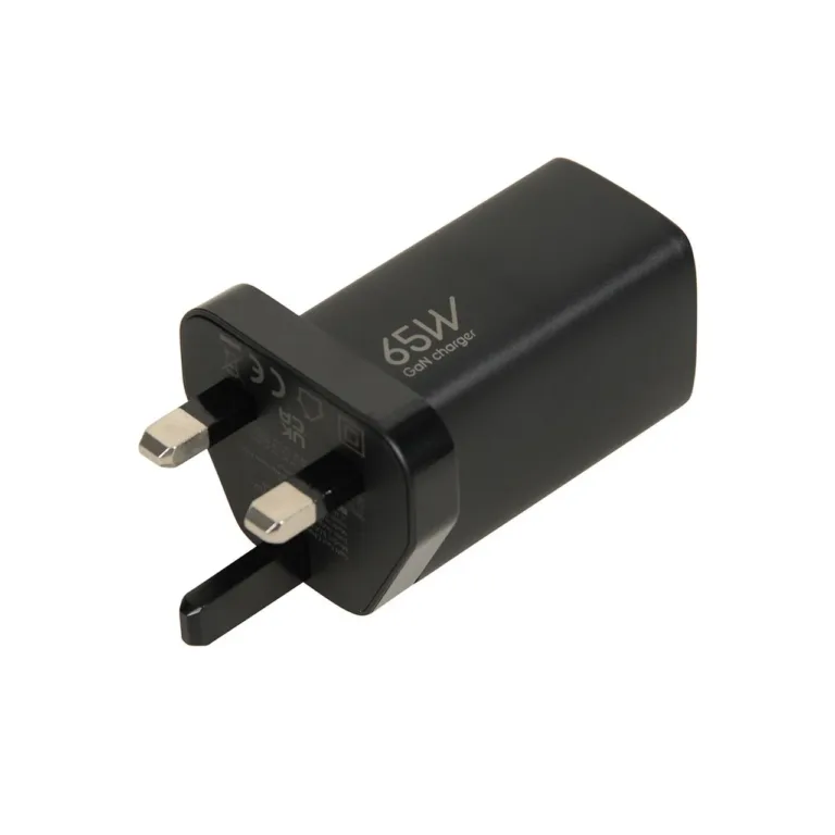 iBOX ILUC65BUK C-65 Black GaN 65W universaalne USB laadija UK pistikuga, 3 pesa, USB-C kaabel kaasas