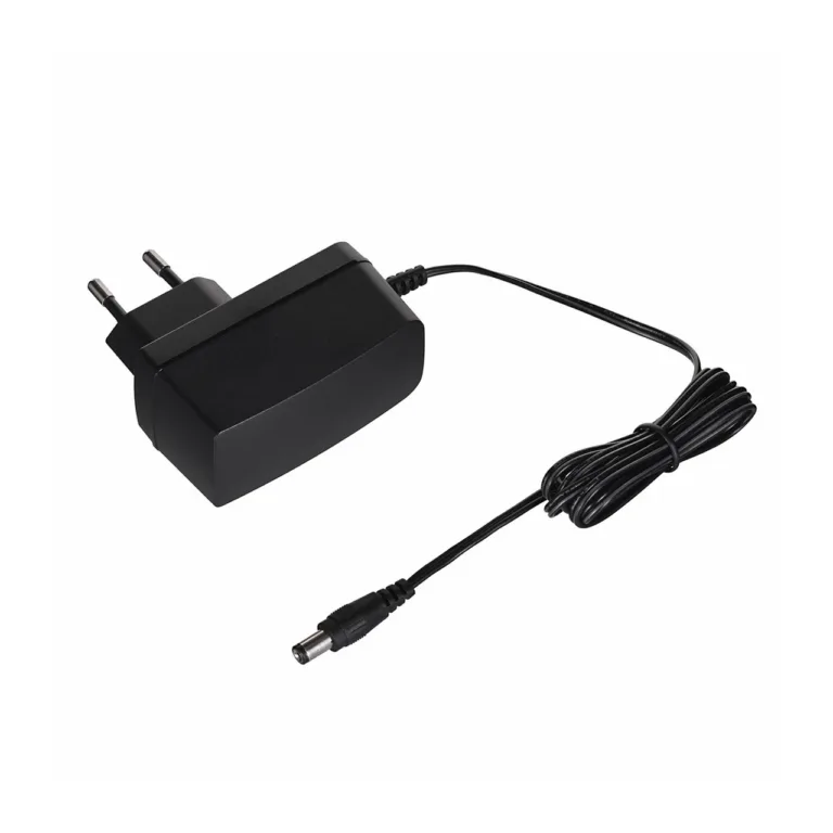 Mercusys MB230-4G AC1200 valge dual-band 4G+ Cat6 gigabitruuter, NanoSIM, 1200 Mbit/s, 2 LAN-porti, sisseehitatud antennid