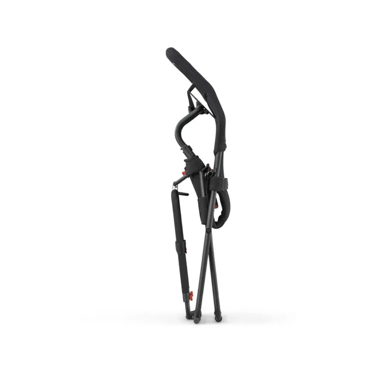 Playseat Challenge RC.00312 must universaalne võidusõidutool, 136x54x96 cm, reguleeritav, ActiFit kattega, rooli- ja pedaalialusega, sobib 120–220 cm kasutajale