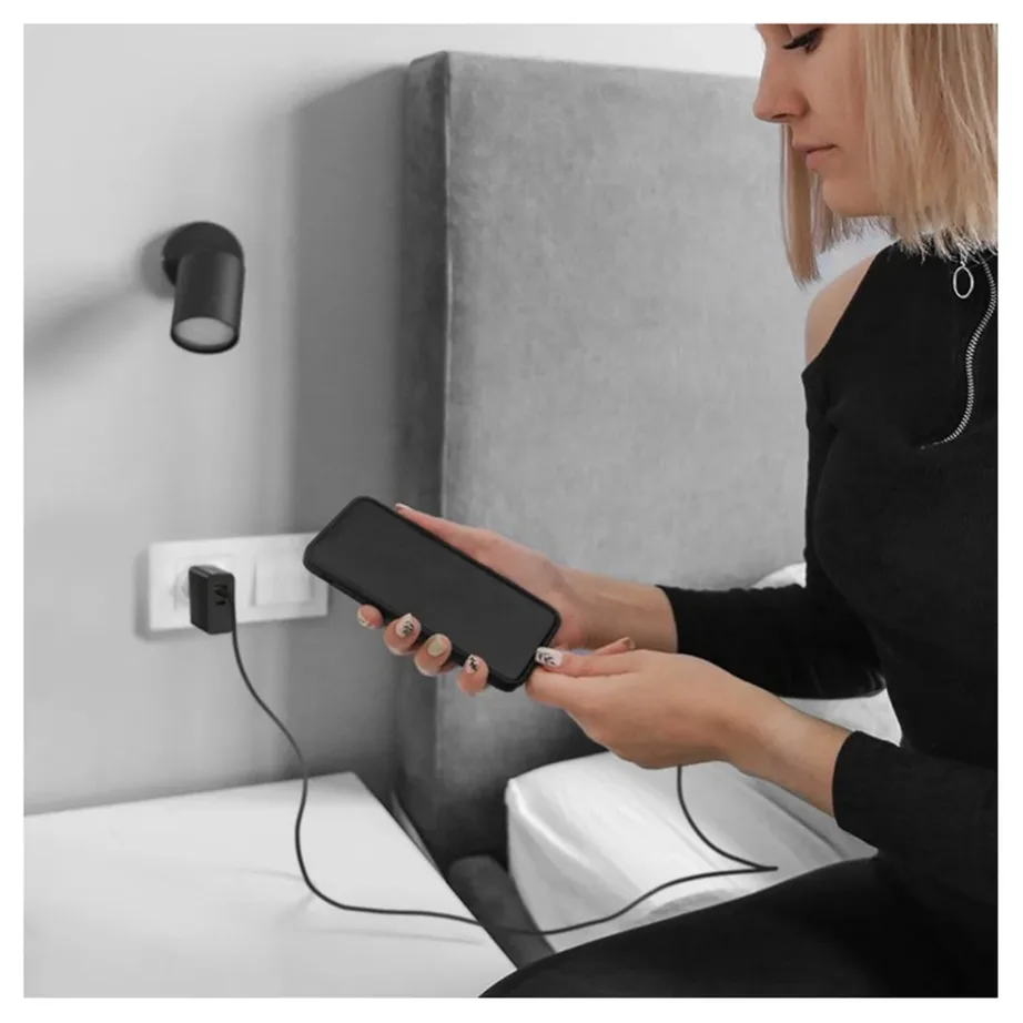 Qoltec 52379 65 W USB-C kiirlaadija, must, 1 port, PD 3.0, 220–240 V, ülepingekaitsega – 3