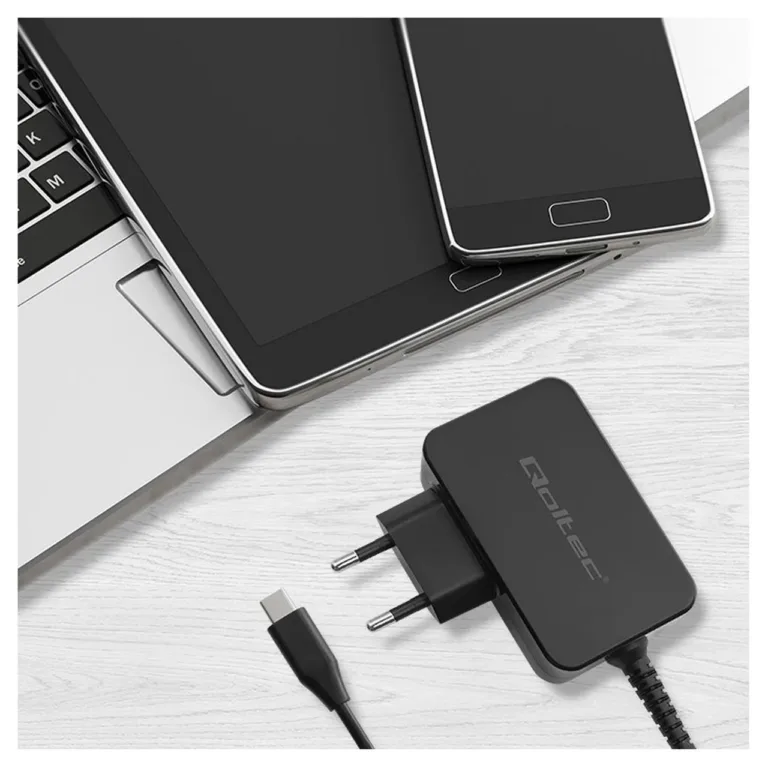 Qoltec 52386 GaN 65W USB-C PD 3.0 must kiirlaadija, 1,7 m kaabel, sis. Type C Europlug