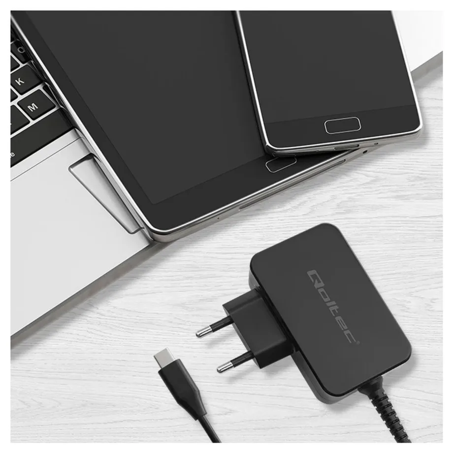 Qoltec 52386 GaN 65W USB-C PD 3.0 must kiirlaadija, 1,7 m kaabel, sis. Type C Europlug – 5