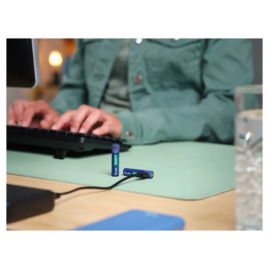 Trust 25585 2×AAA 500mAh sinine/roheline laetav aku USB-C-ga, 1h laadimine, 800 tsüklit – 6