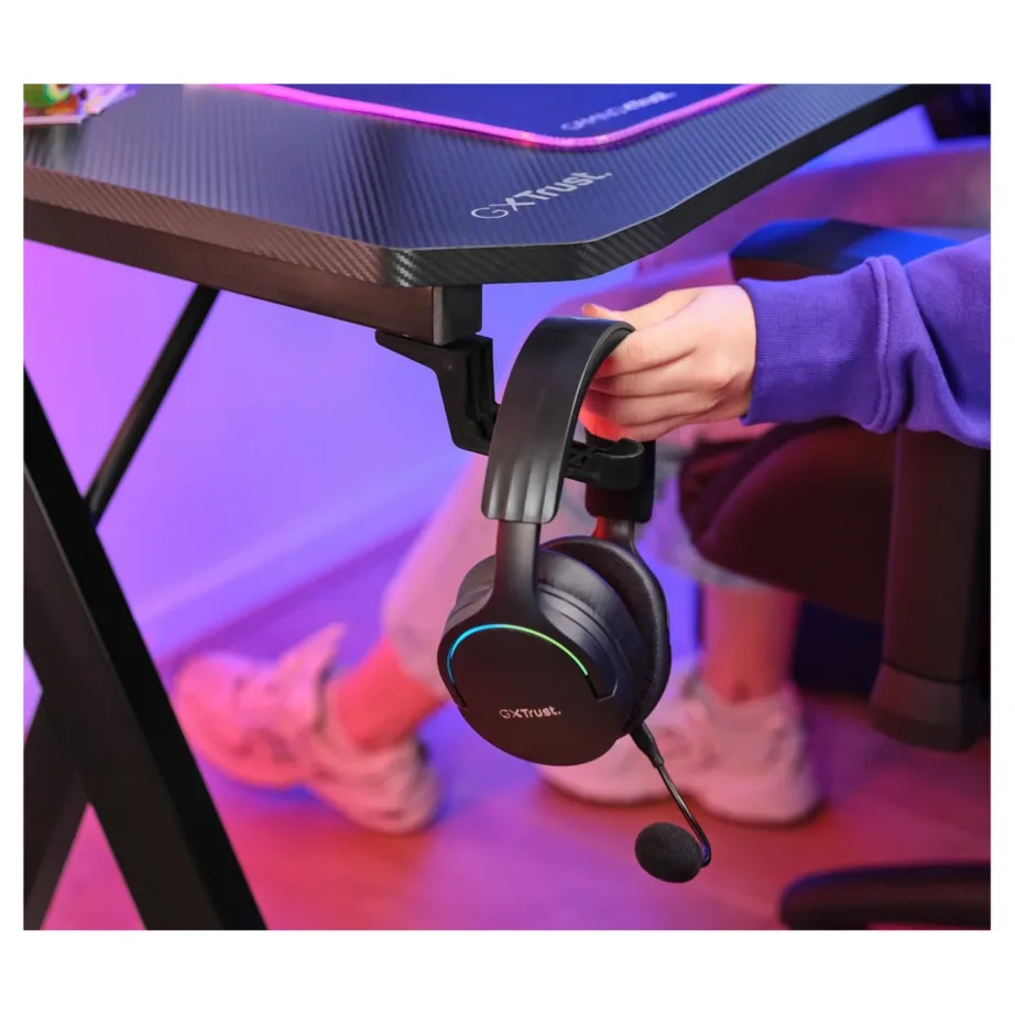 Trust GXT 700 Omnius 120x60x74 cm must metallraamiga mängurilaud pudelihoidja ja klapikonksuga – 2