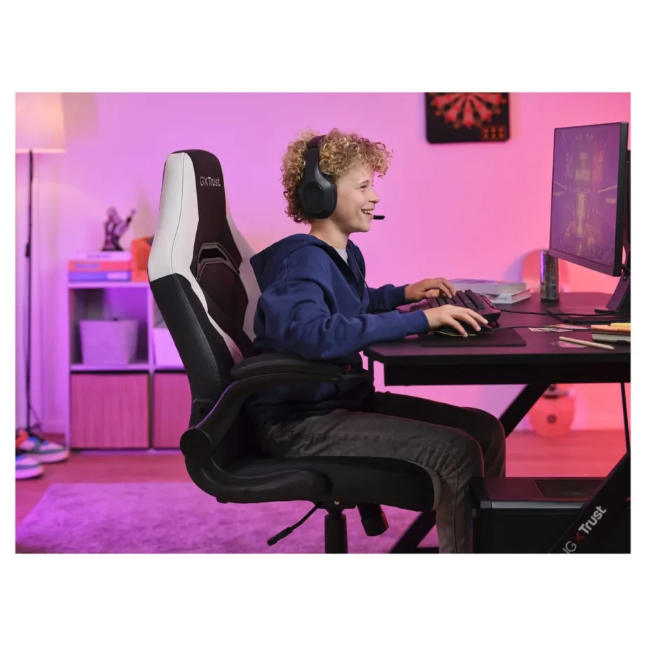 Trust GXT 703W Riye 68x69x128 cm must/valge kangast ja kunstnahast mänguritool, 140 kg kandevõimega – 8